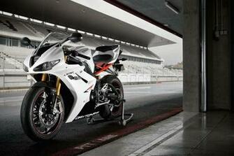 Triumph Daytona 675r Wallpaper