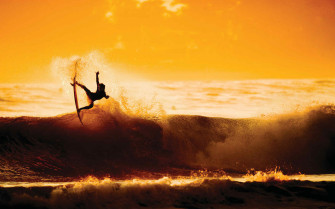 HD Surfing Wallpaper