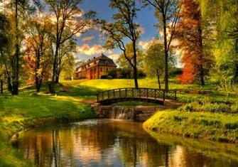 Country House In Autumn Wallpaper