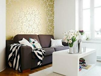 Use Gold Wallpaper On An Accent Wall It Anchors A Large Piece Of
