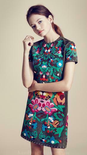 Related Mackenzie Foy iPhone Wallpaper Themes And Background
