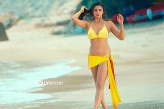 Wears Pink Bikini In Shaandaar Movie Hot HD Photos Wallpaper Adda