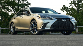 Lexus Es Prices Res And Photos Motortrend