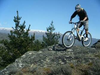 Mountain Bike Action Wallpaper