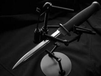 Knife Gun Stand Desktop Wallpaper Hq Photo Image HD