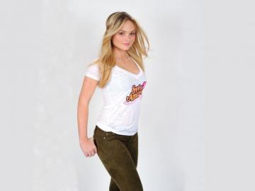 Natalie Alyn Lind HD Wallpaper Background Image