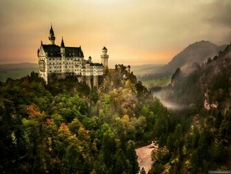 German Tour Neuschwanstein Castle Wallpaper