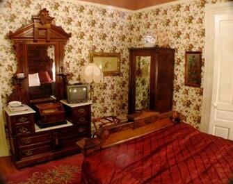 Buy Victorian Wallpaper Rose Print