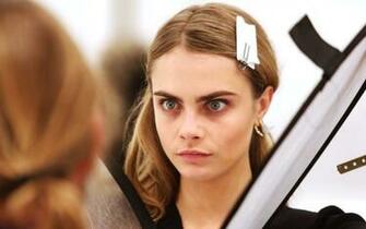Cara Delevingne Wallpaper Pictures Image