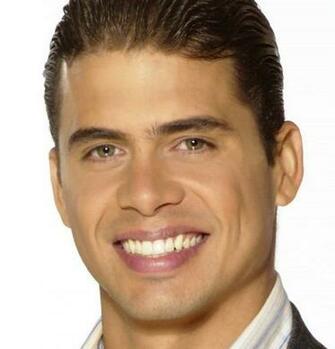 Shock En Por Foto De Enzo Corsi Desnudo Noticias Holiday