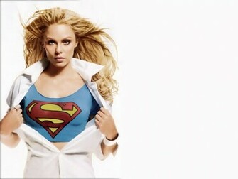 Laura Vandervoort Wallpaper