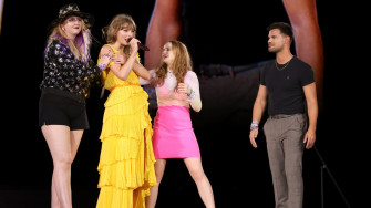 Taylor Swift Lautner Star In I Can See You Video Watch