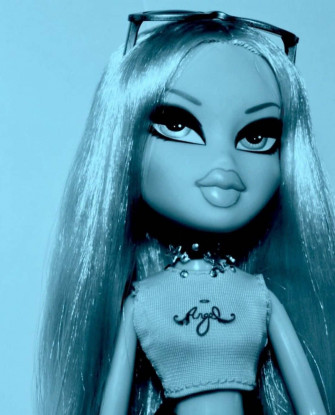 Get The Bratz Doll Aesthetic Wallpaper