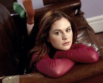Anna Paquin Wallpaper