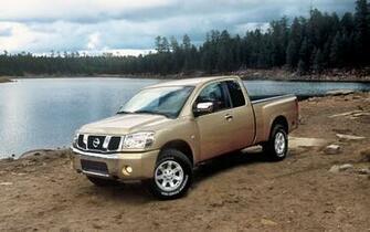 Nissan Titan King Crew Cab Xe Le Se Widescreen