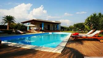 Swimming Pool Area Wallpaper