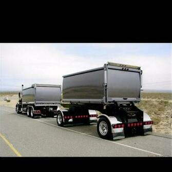 Semi Truck Desktop Wallpaper Wallpaperlovers Info