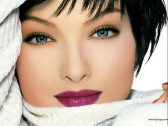 Beautiful Wallpaper Models