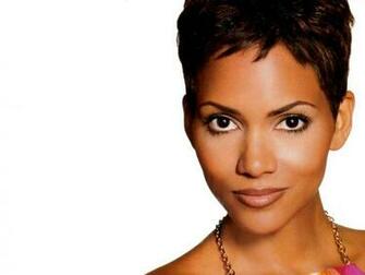 Halle Berry Wallpaper