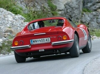 Cool Classic Cars HD Wallpaper