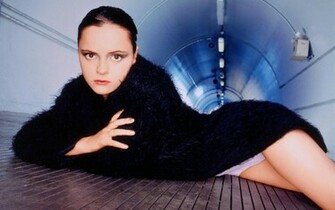 Christina Ricci Pictures Wallpaper Hollywood Actress
