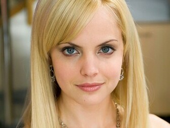 Mena Suvari Wallpaper Full HD Pictures