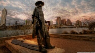 The Stevie Ray Vaughan Memorial Statue In Austin Wallpaper