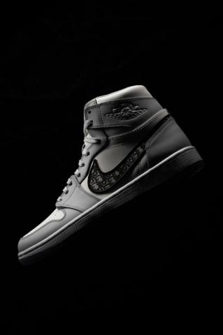 Air Jordan Retro High Dior Stadium Goods