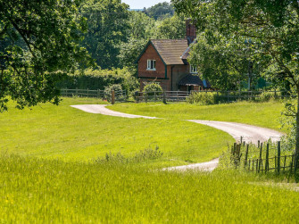Farmhouse Desktop Wallpaper