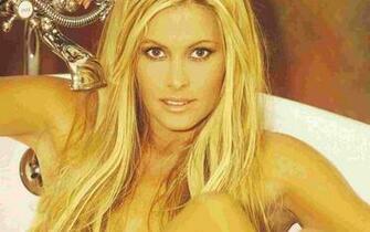 Nicole Eggert Wallpaper Celebrities