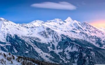 Ski Slope Wallpaper Top Background