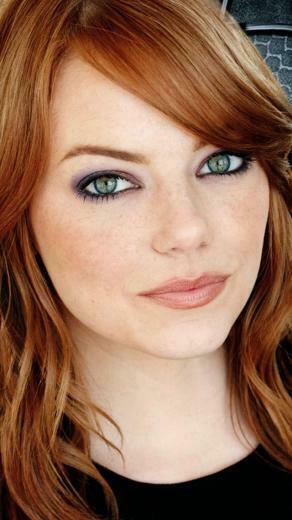 Sexy Emma Stone iPhone Wallpaper