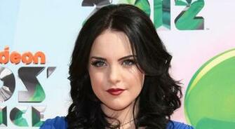 Elizabeth Gillies Beautiful HD Wallpaper