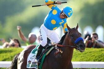 American Pharoah Wins Belmont Stakes And Triple Crown Uk Horse