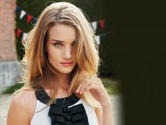 Rosie Huntington Whiteley Wallpaper