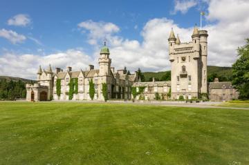 Balmoral Castle Everything You Need To Know About Where The Queen