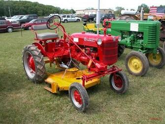 Farmall Logo Wallpaper Cub