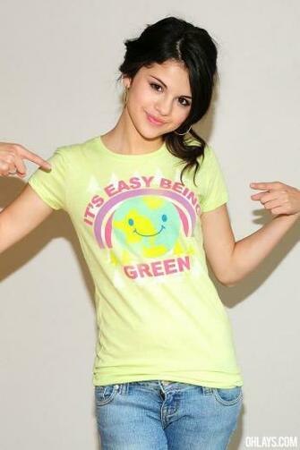 Selena Gomez iPhone Wallpaper Ohlays
