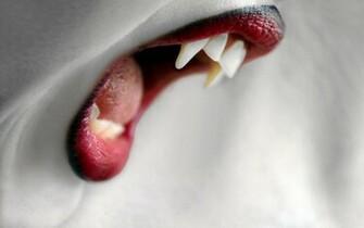 Vampire Teeth Vampires Wallpaper