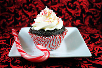 Christmas Cake Chocolates Wallpaper