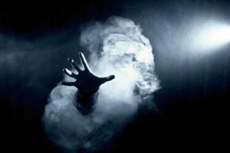 Smoke Hand Dark Beauty