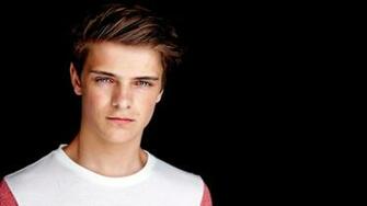 Martin Garrix Dj Wallpaper