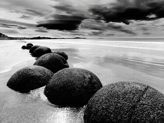 World Wallpaper Cool Black And White Background