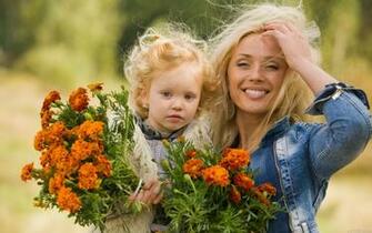 Wallpaper Family Smile Beauty Desktop HD