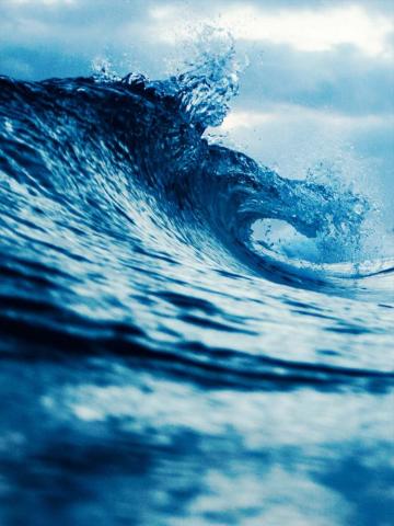 Blue Ocean Waves 4k Ultra HD Mobile Wallpaper