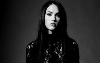 Megan Fox Dark Desktop Pc And Mac Wallpaper