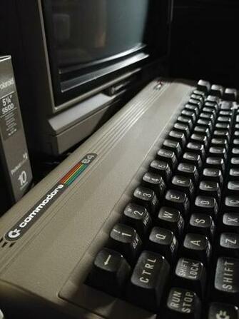 Just In Case Anybody S Looking For A Good Phone Wallpaper C64