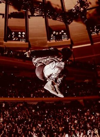 Funmozar Kanye West iPhone Wallpaper