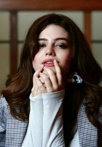 Zara Noor Abbas Pakistani Actress Beautiful Women Faces