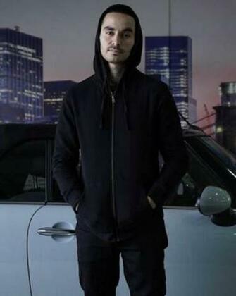 Why You Need To Be Watching Good Girls On Netflix Manny